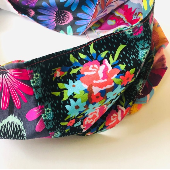 Infinity Scarf 🧣 - Picture 8 of 11